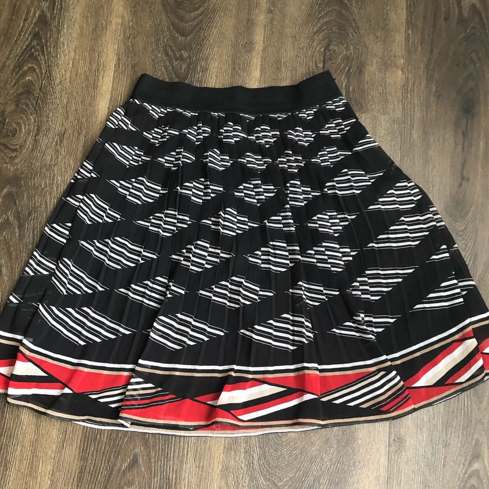 Light plead skirt. Just in time for warm weather.
